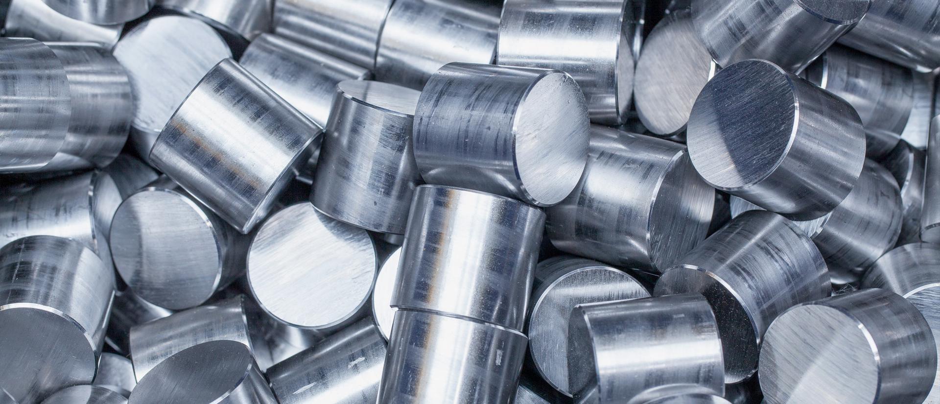 Gesägte Kurzlängen oder Kurzstücke aus Stabstahl oder Blankstahl